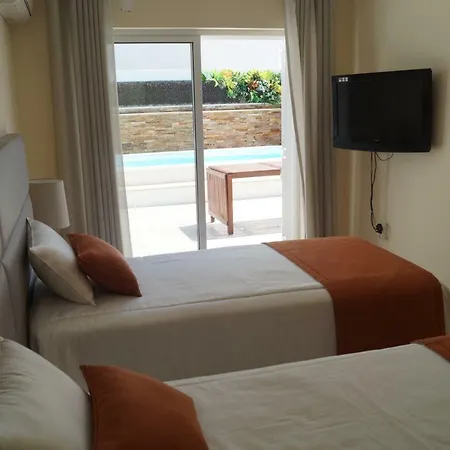 Rua Da Lota * Manta Rota